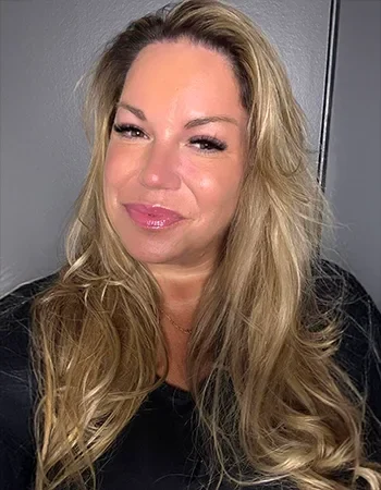 Melanie, the new reflexology staff at Lashes by Design